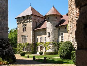 Hôtel pour 2 personnes, avec jardin dans Fillière