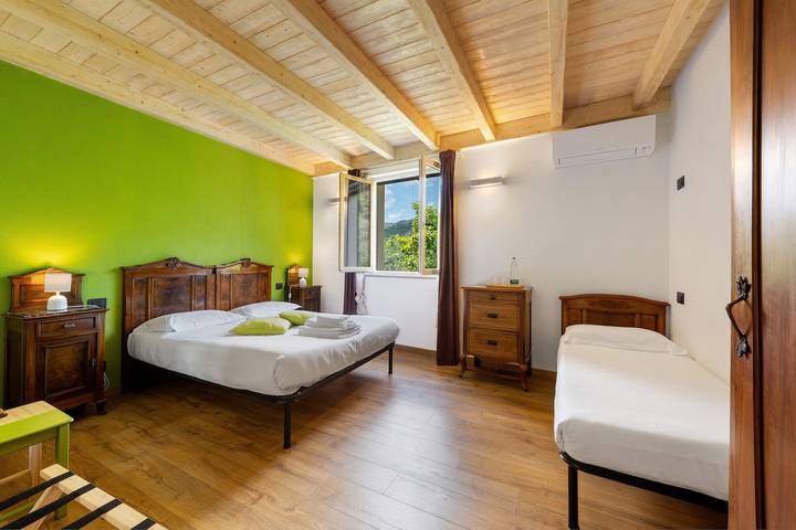 Room 'Cottarze' with Mountain View, Wi-Fi and Air Conditioning in Missano (Liguria), Castiglione Chiavarese