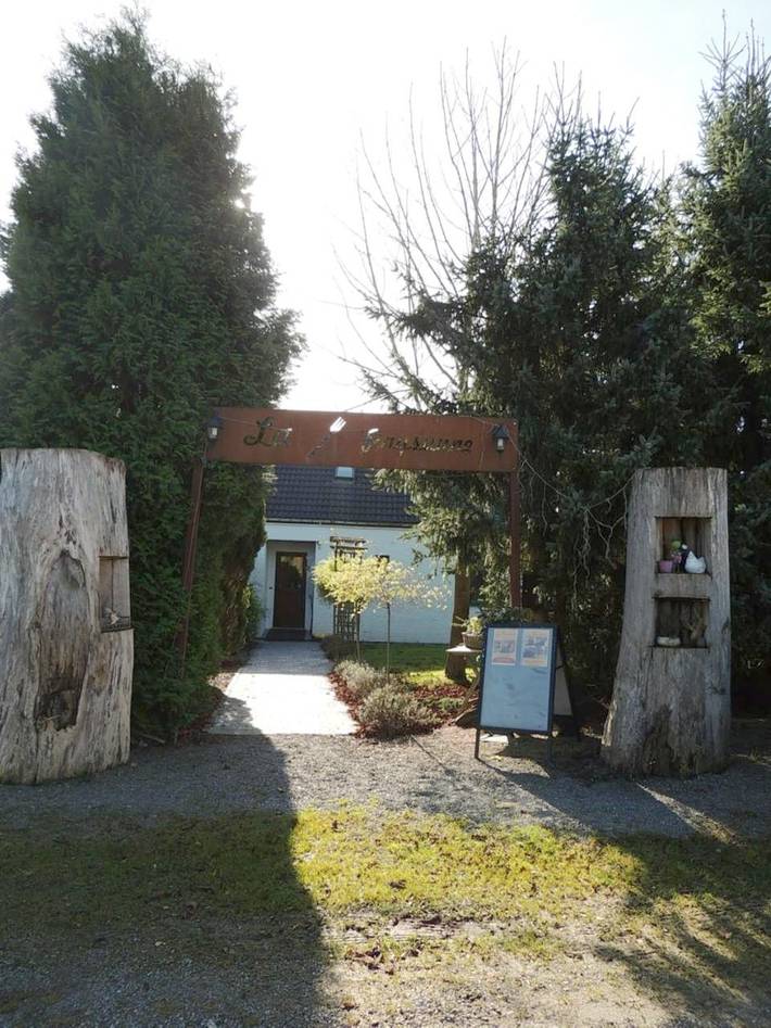 Hôtel pour 3 personnes, avec Terrasse ainsi que Jardin et Vue dans Dochamps - 2