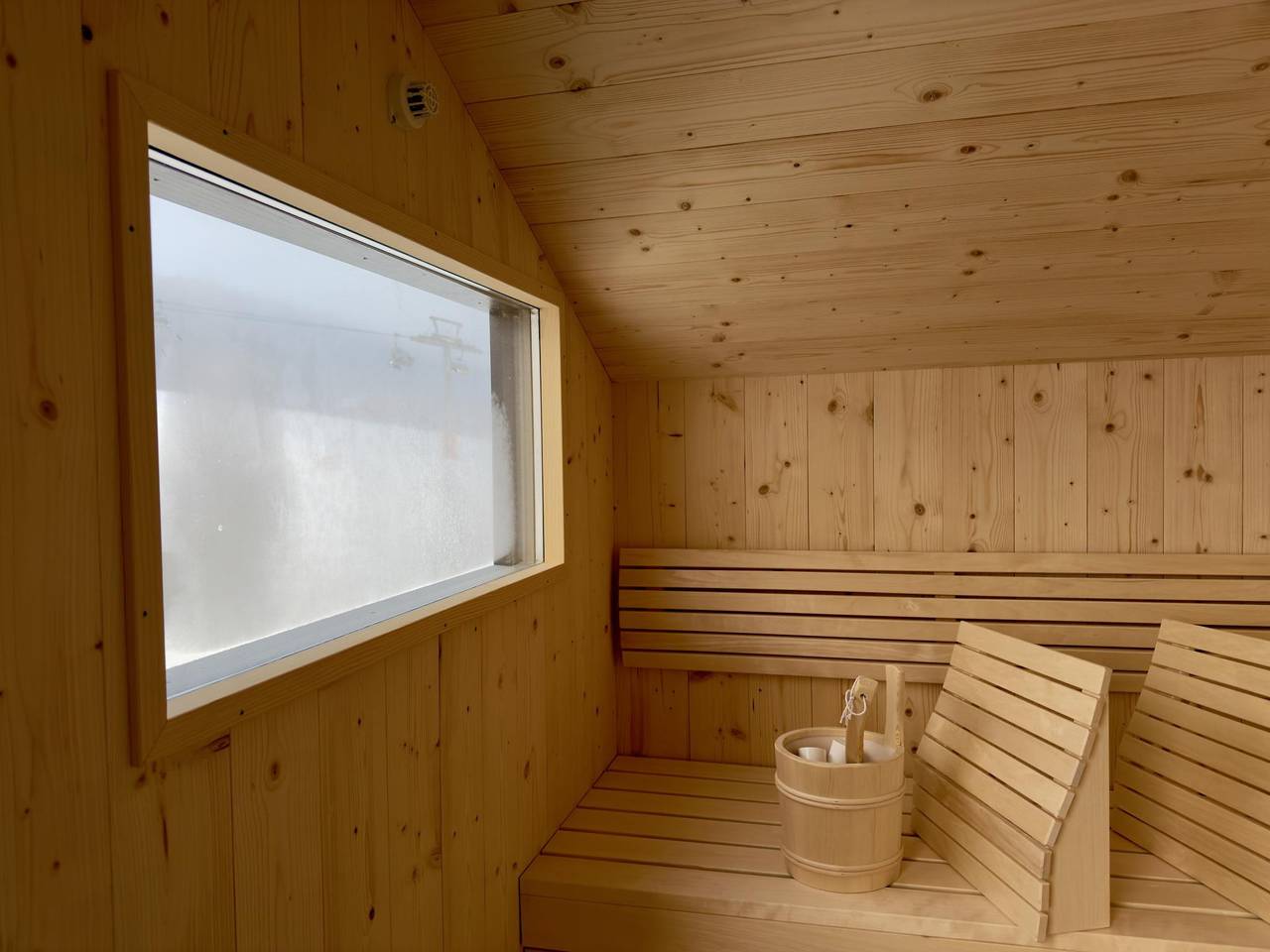 Ganze Wohnung, Exquisites Apartment mit Sauna an der Piste in Weißpriach, Bundesland Salzburg