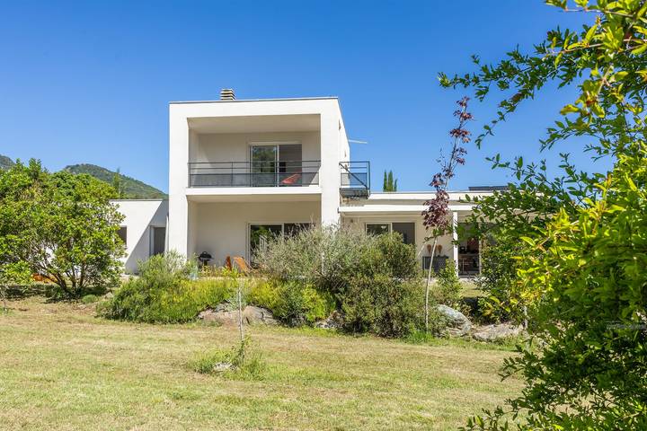 Location de vacances pour 6 personnes, avec terrasse et jardin, adapté aux familles à Santa-Maria-Poggio - 4