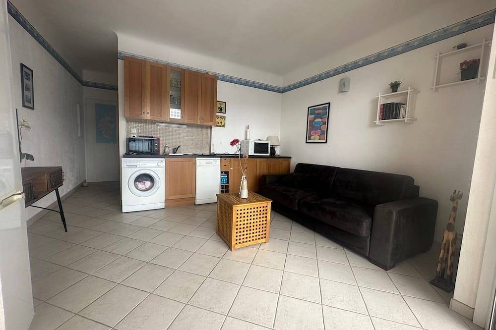 Appartement entier, Appartement en dernier étage  avec terrasse : vue mer imprenable in Tiuccia, Casaglione