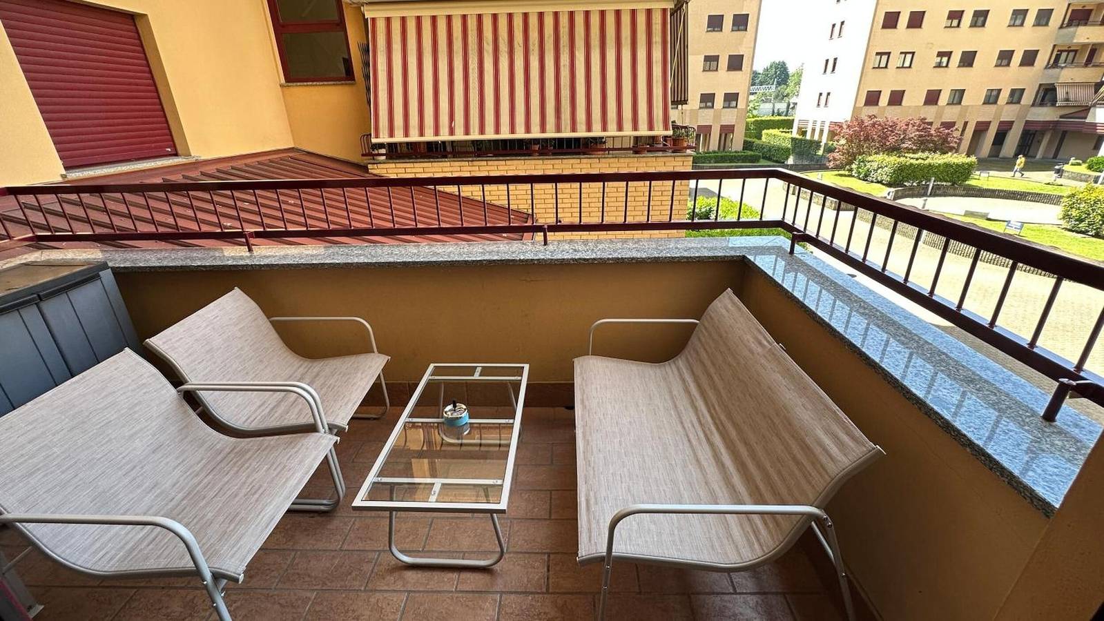 Ganze Wohnung, Apartment 'Ely' mit privater Terrasse, Wlan und Klimaanlage in Pioltello, Mailand Provinz