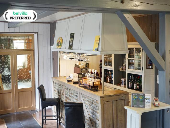 Maison de vacances pour 28 personnes, avec piscine ainsi que jardin et sauna, adapté aux familles à La Roche-en-Ardenne