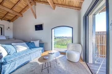 Gîte pour 5 personnes, avec jardin ainsi que terrasse et jacuzzi à Saint-Sulpice-de-Faleyrens