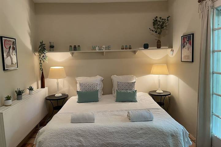 Chambre d’hôte pour 2 personnes, avec Terrasse et Jardin à Villamblard