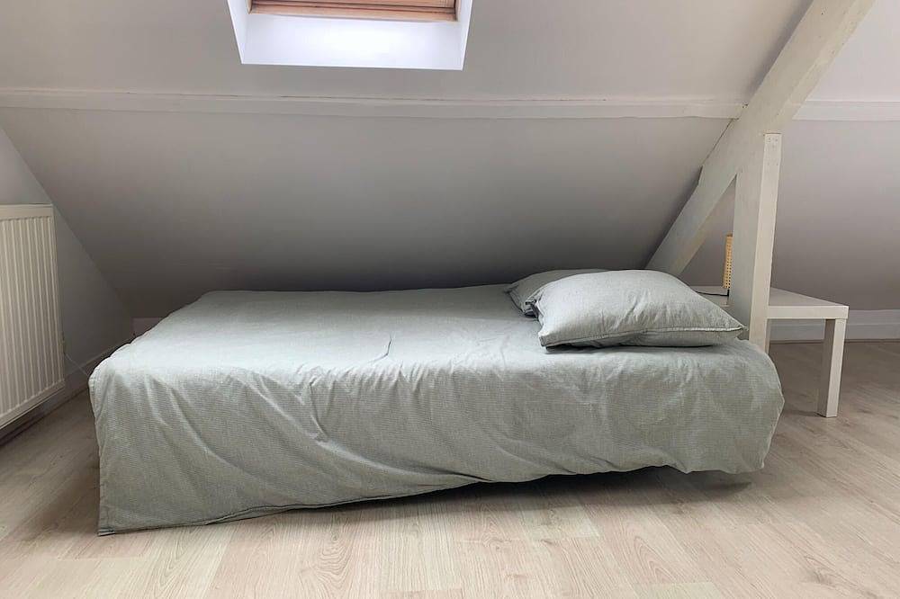 Gite la Briquette 6 persons near Rer D. Paris 30 min. away. in Combs-la-Ville, Sena y Marne