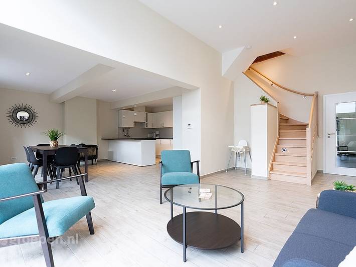 Location de vacances pour 15 personnes, avec terrasse et balcon/terrasse à Rendeux - 3