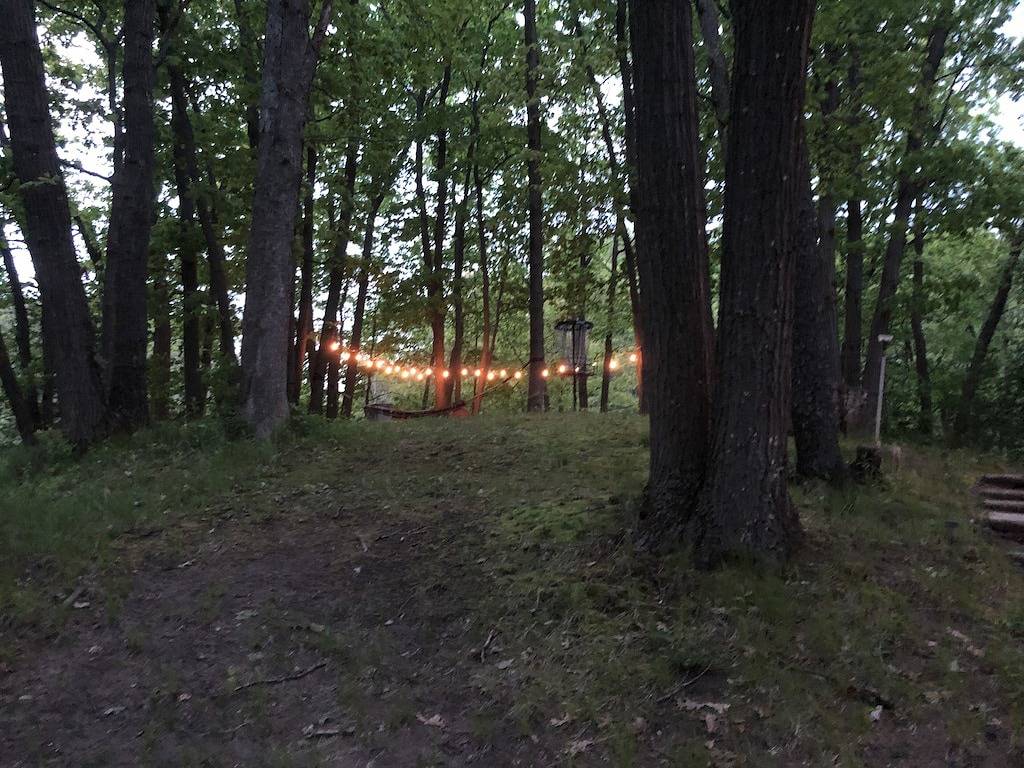 Häuschen im Wald in Huronsee (Kanada)