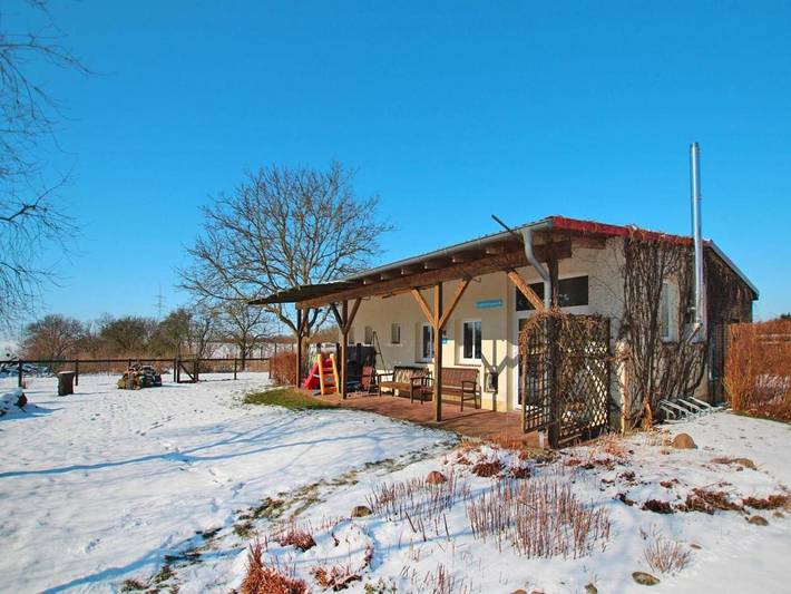 Ferienhaus für 4 Personen, mit Terrasse und Garten