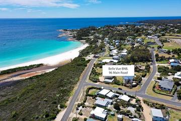 Beach House for 6 People in Tasmania, Photo 1