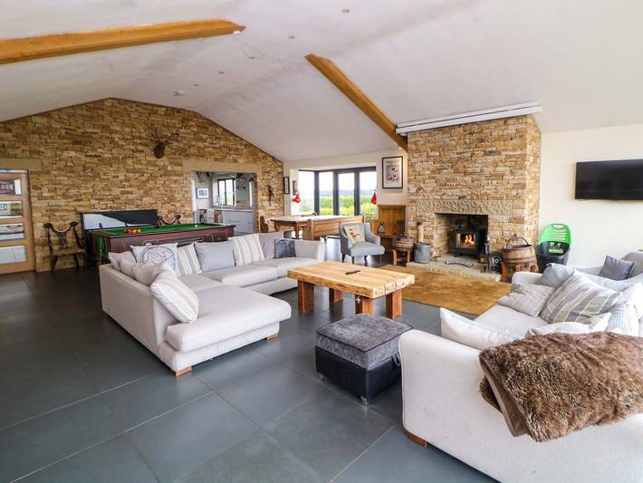 Cottage for 14 people, with garden in Peak District