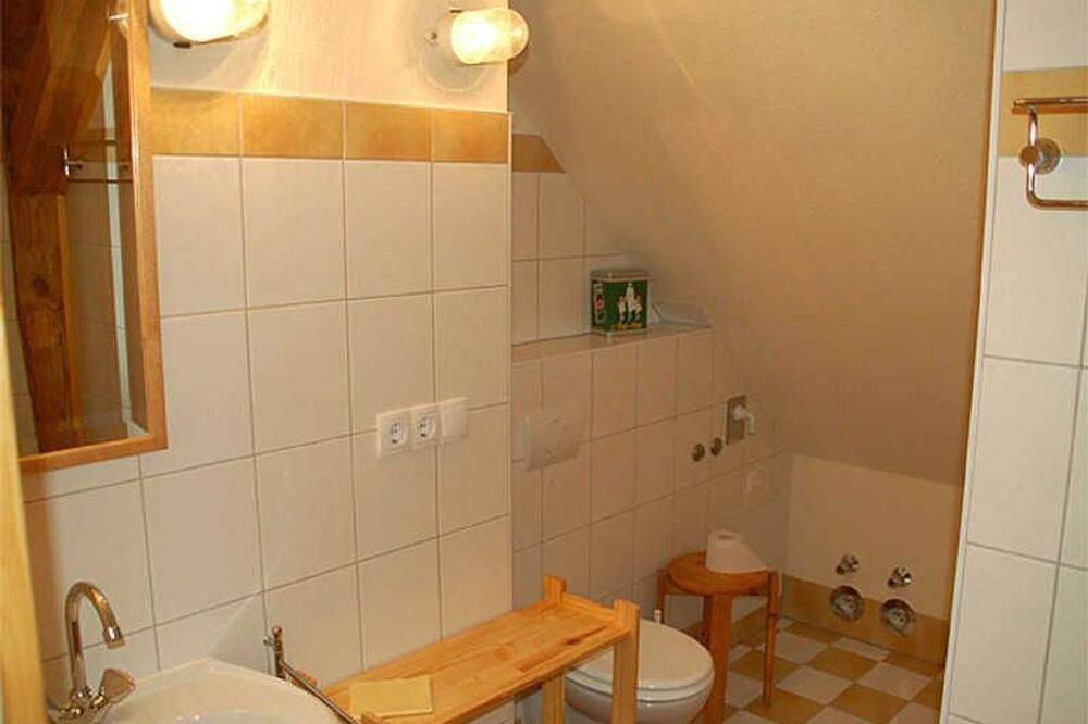 Entire apartment, Apartment Cornflower - I know a house on the forest ... in Malchin, Kummerower See