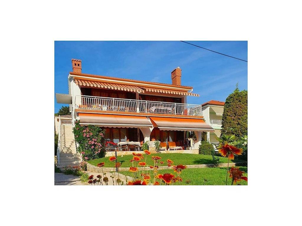Vakantieappartement in Punat met zwembad in Punat, Krk