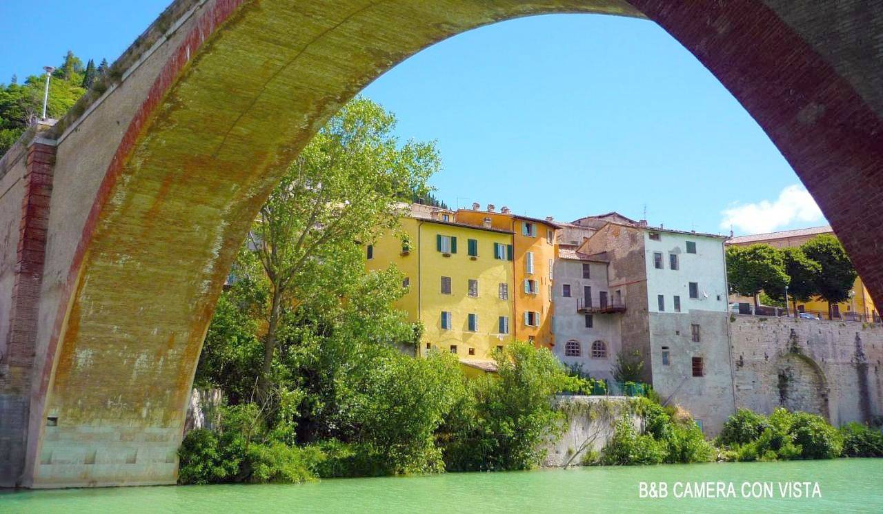 Camera con vista in Fossombrone, Valle del Metauro