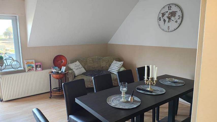Ganze Wohnung, Moderne Fewo No. 1 mit Balkon in Aurich, Landkreis Aurich