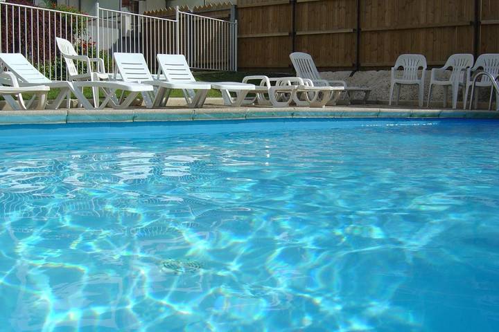 Gîte pour 4 personnes, avec vue ainsi que piscine et balcon à Allevard - 4