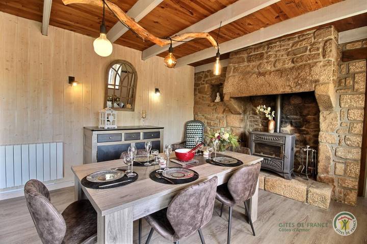 Gîte pour 6 personnes, avec jardin et terrasse à Lanvellec - 2