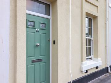 Holiday Rental for 7 People in Teignmouth, Devon, Photo 2