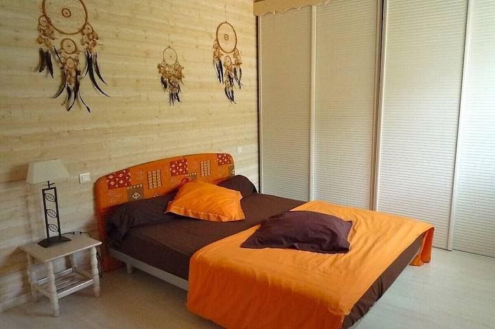 Location de vacances pour 8 personnes, avec terrasse et jardin dans Hourtin Plage - 3