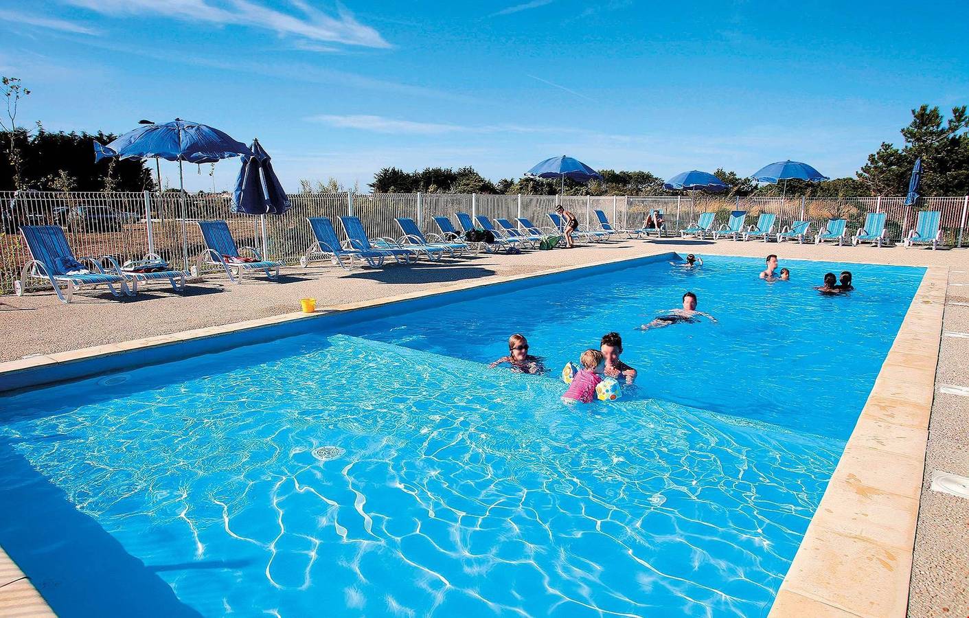 Appartement entier, Appartement de vacances pour 6 personnes avec balcon in Saint-Pierre-d'Oléron, Côte de Beauté