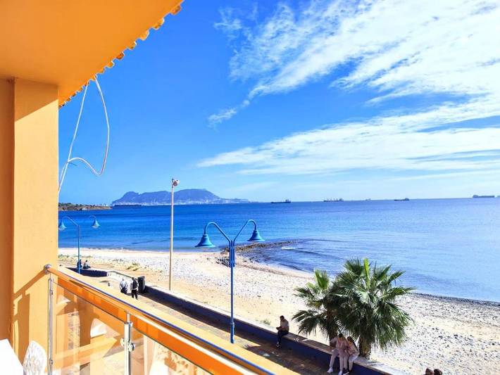 Appartamento per 6 persone, con Balcone e Terrazza nonché Panorama a Algeciras