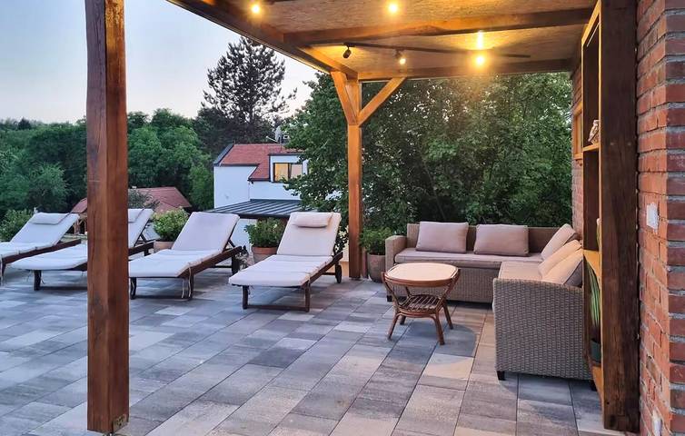 Reizende Ferienwohnung mit 1 Schlafzimmer, Pool und Terrasse, inklusive WLAN und Parkplatz in Koprivnica-Krizevci