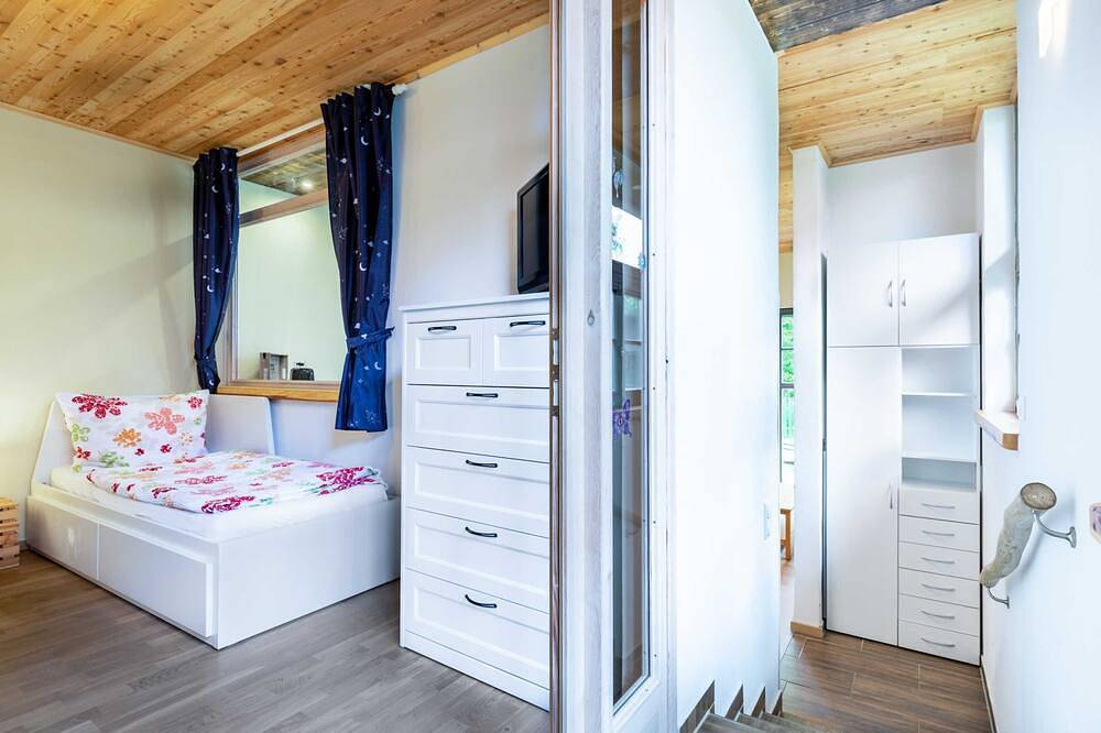 Ganze Wohnung, Ferienwohnung Sonne mit Terrasse, Kamin und Garten - Ferienhaus Sonne, Mond und in Steffenshagen, Bad Doberan & Umland