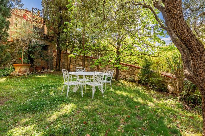 Elegante dimora storica con giardino 100 metri dalle Terme Grotta Giusti in Monsummano Terme, Provincia di Pistoia