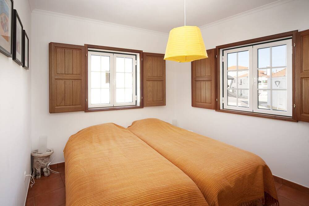 Ferienhaus in Zambujeira do Mar am Meer, 300 Meter vom Strand entfernt in Zambujeira do Mar, Costa Alentejana