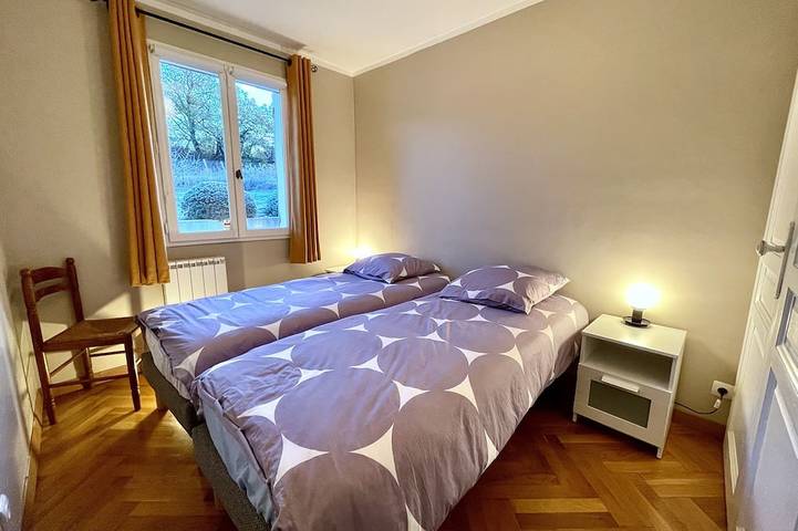 Location de vacances pour 8 personnes, avec terrasse et jardin à Villars - 3