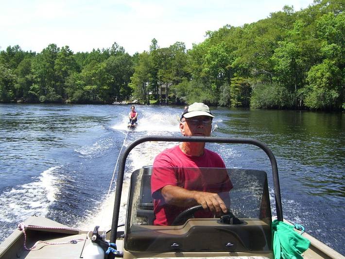 Cottage for 6 people, with yard and terrace, with pets in South Carolina