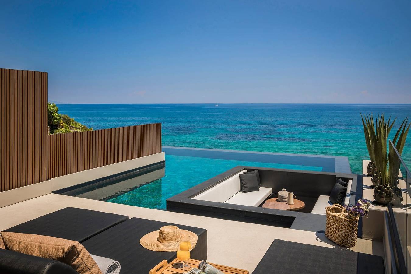 Spectacular Zakynthos Villa | Villa Stella | 3 Bedrooms | Beachfront! in Δροσιά (Ζάκυνθος), Κυψέλη