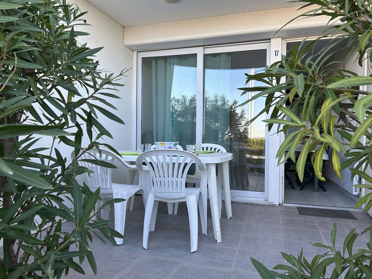 Ganze Wohnung, Port Camargue, 2-Zi klimatisiert, Terrasse, Parkplatz, Haustiere erlaubt in Port Camargue, Le Grau-du-Roi