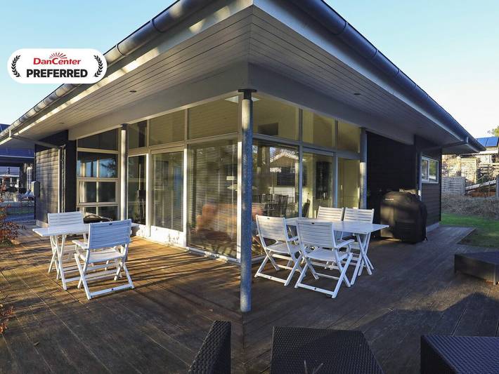 Feriehus for 6 personer, med terrasse, barnevennlig i Hals