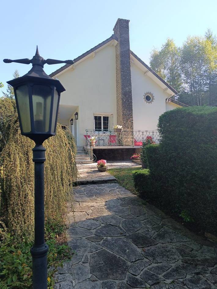 Gîte pour 12 personnes, avec jardin à Bujaleuf - 2