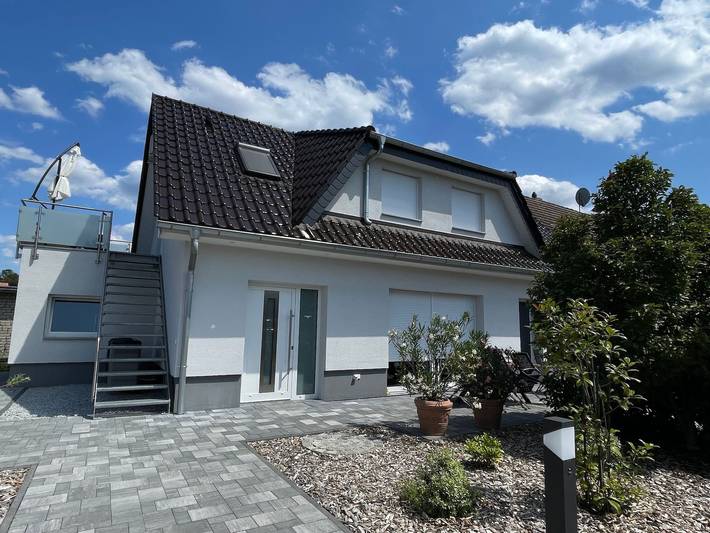 Ferienwohnung für 4 Personen, mit Garten und Terrasse in Senftenberg