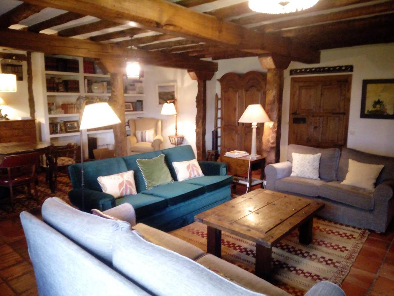 Ferienhaus 'La Casa Del Herrero' mit Bergblick, privatem Garten und Wlan in Requijada, Santiuste de Pedraza
