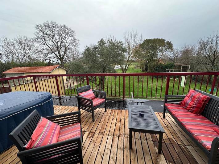 Location de vacances pour 12 personnes, avec vue et jardin, animaux acceptés à Fleurance - 2