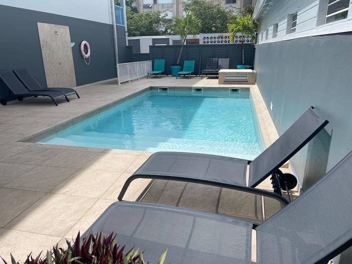 Appart’hôtel pour 7 personnes, avec terrasse et piscine, animaux acceptés