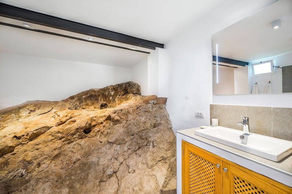 Mallorquinischens Haus oberhalb Palmas mit großartigem Meerblick in Genova, Palma