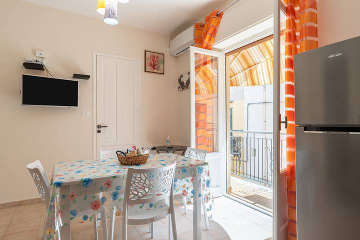 Location de vacances pour 5 personnes, avec balcon à Porticello - 4