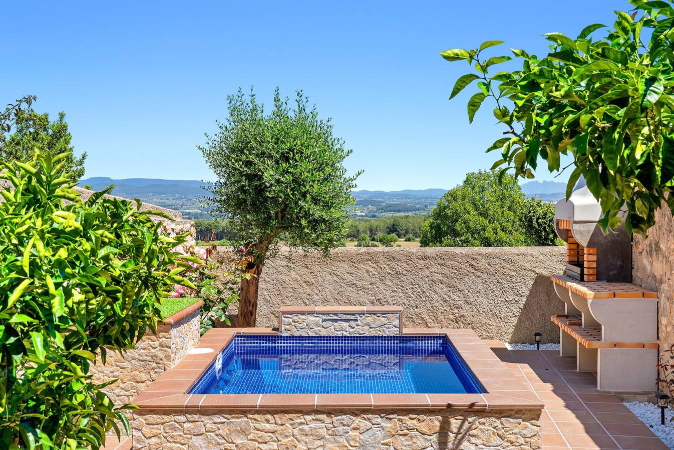 Holiday Home 'La Casa Gran Clariana' with Mountain View, Wi-Fi and Air Conditioning in Alt Penedès, Penedes DO