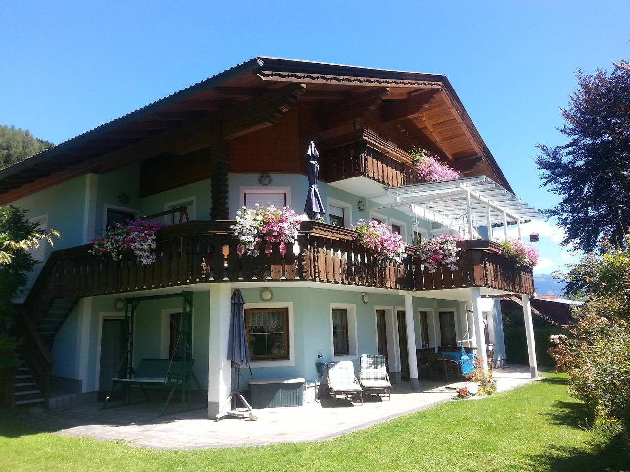 Ganze Ferienwohnung, Gemütliche Ferienwohnung in alpiner Umgebung mit einem schönen Garten, ideal für einen Familienurlaub in Flattach, Oberkärnten