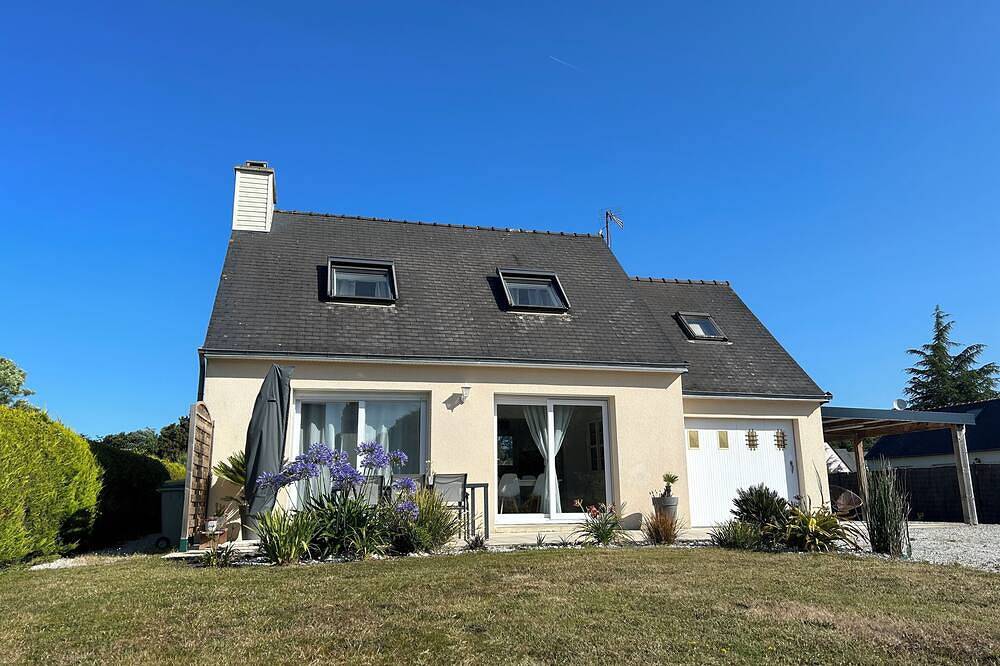 Peaceful house with garden 3 minutes from the beach in Combrit, Quimper und Umgebung