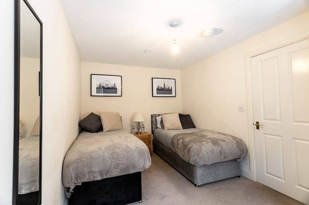 Ganze Wohnung, 12Fc Apartment 2 Bedroom Sleeps 4 Long Stay Disc in Swindon, North Wessex Downs