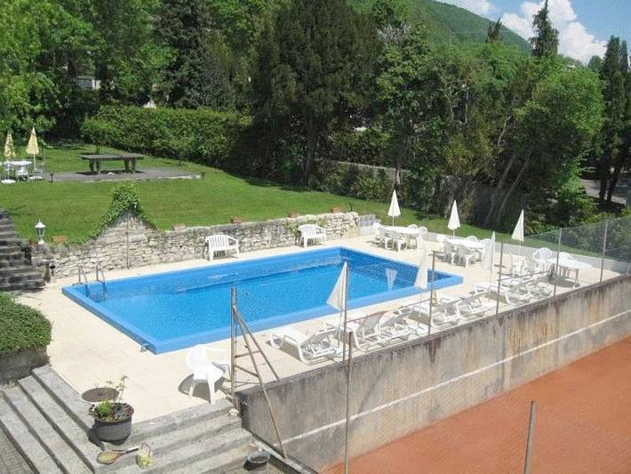 Gîte pour 2 personnes, avec piscine et jardin à La Neuveville - 4