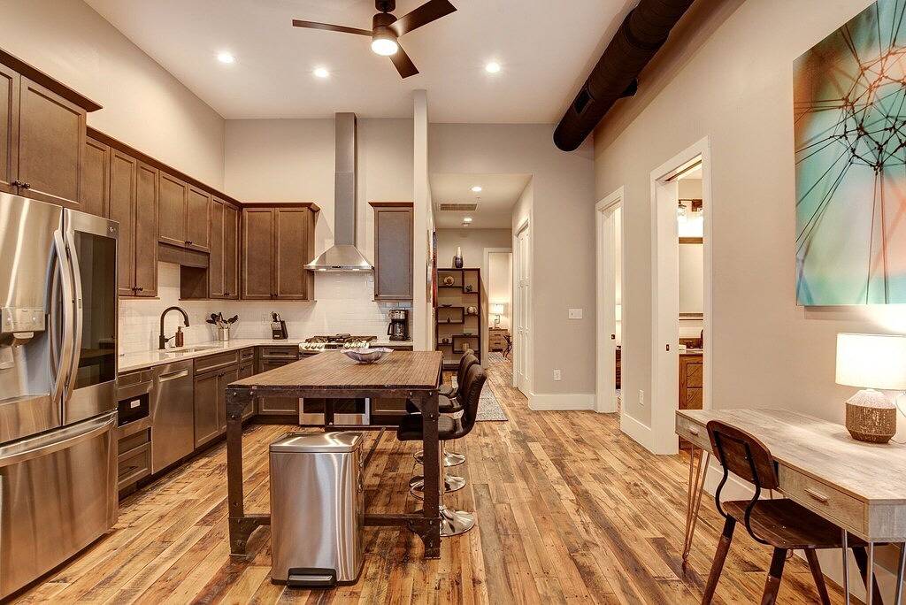 Ganze Wohnung, Large 3 bedroom 3.5 Bath Downtown Condo in Blue Ridge Parkway, Asheville