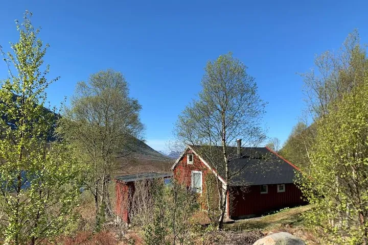 Ferienhaus für 3 Personen, mit Terrasse und Seeblick sowie Garten und Ausblick - 1