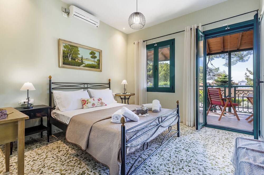 Skopelos country house Diamantis & Chrisi in Sporades